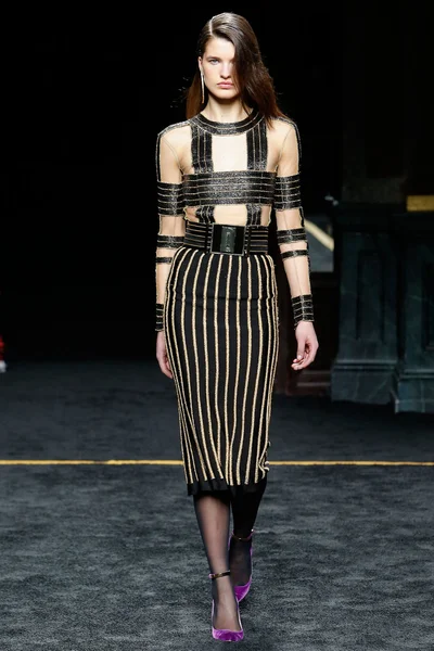 Look 38